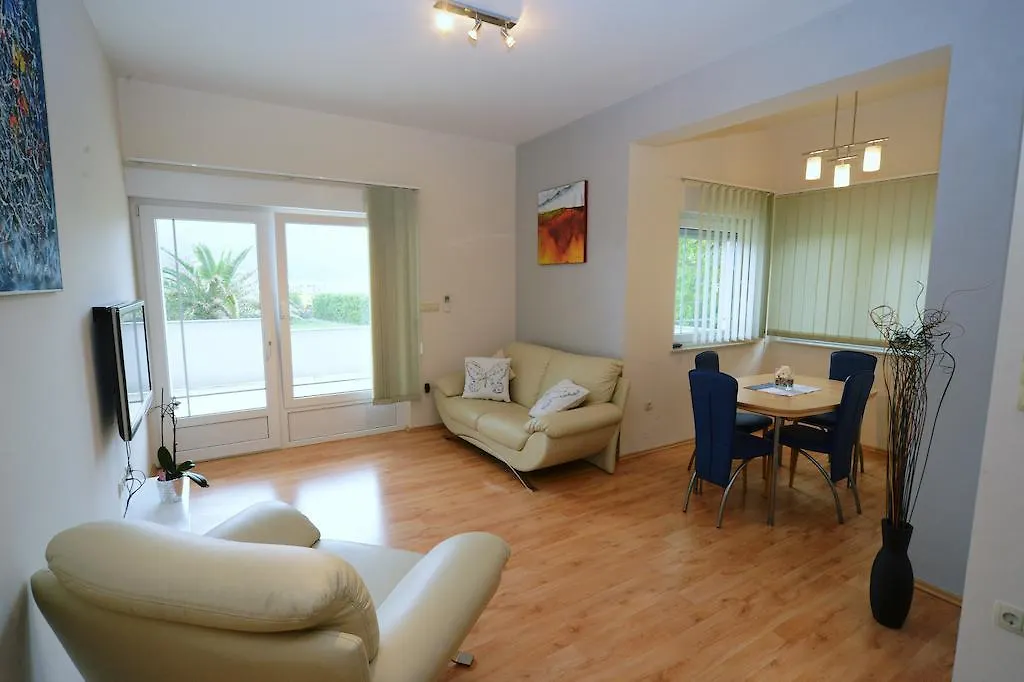 Apartament Apartman Cule Palit